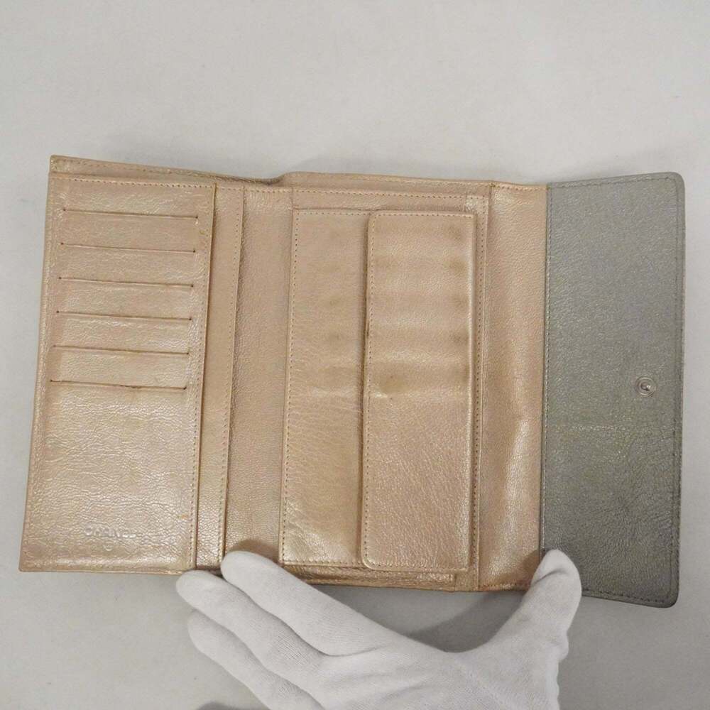 CHANEL Gray Leather Wallet - Picture 3 of 16